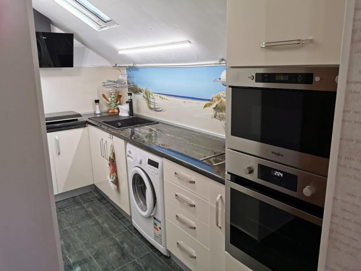 Ferienwohnung Lucy Apartament Burgas City Exterior foto