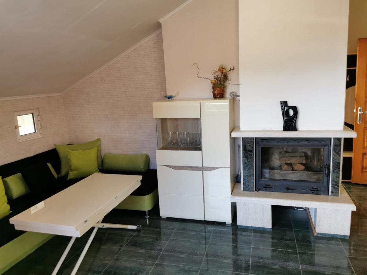 Ferienwohnung Lucy Apartament Burgas City Exterior foto