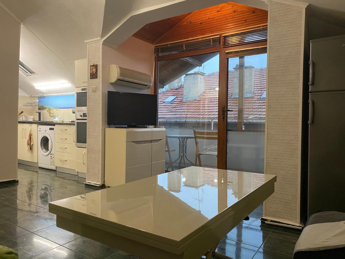 Ferienwohnung Lucy Apartament Burgas City Exterior foto