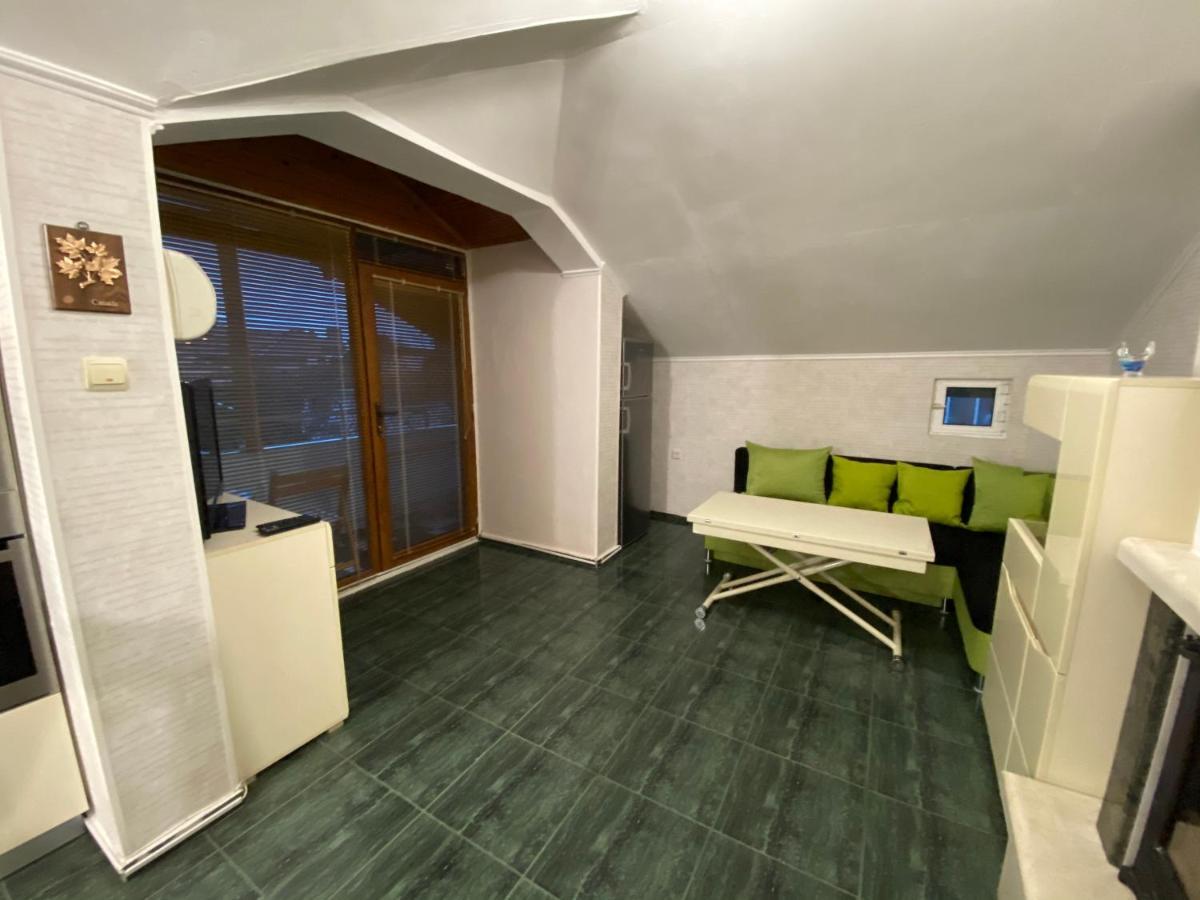 Ferienwohnung Lucy Apartament Burgas City Exterior foto