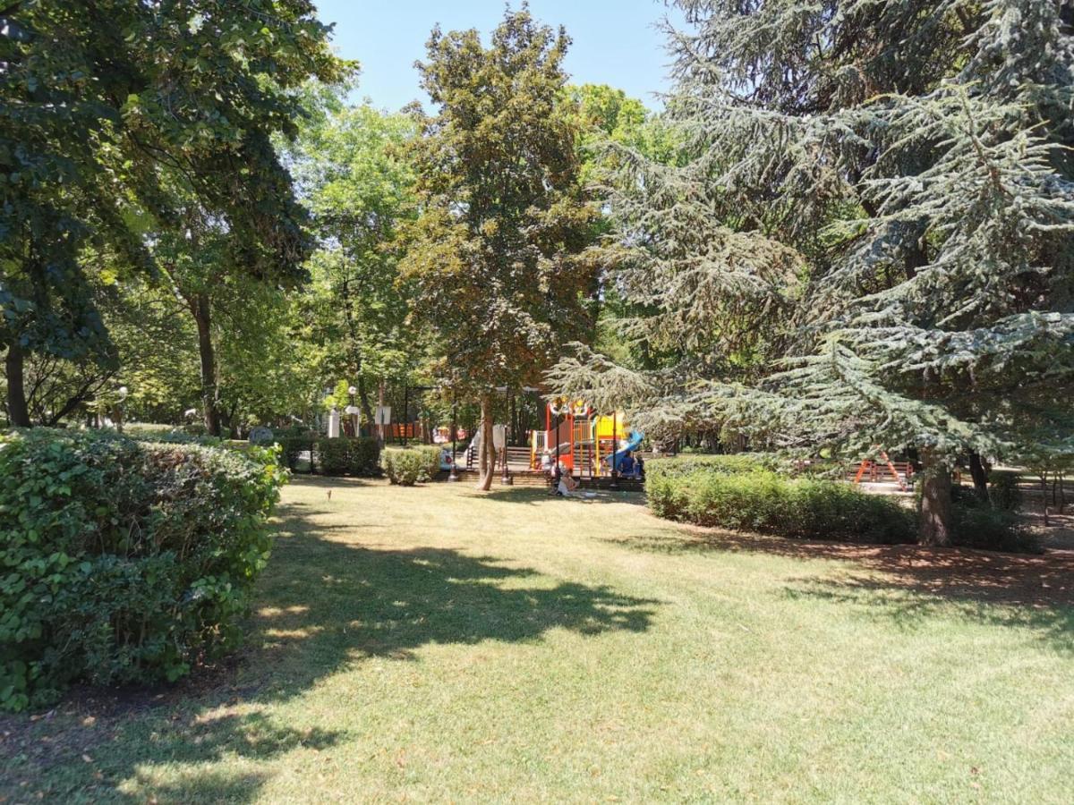Ferienwohnung Lucy Apartament Burgas City Exterior foto