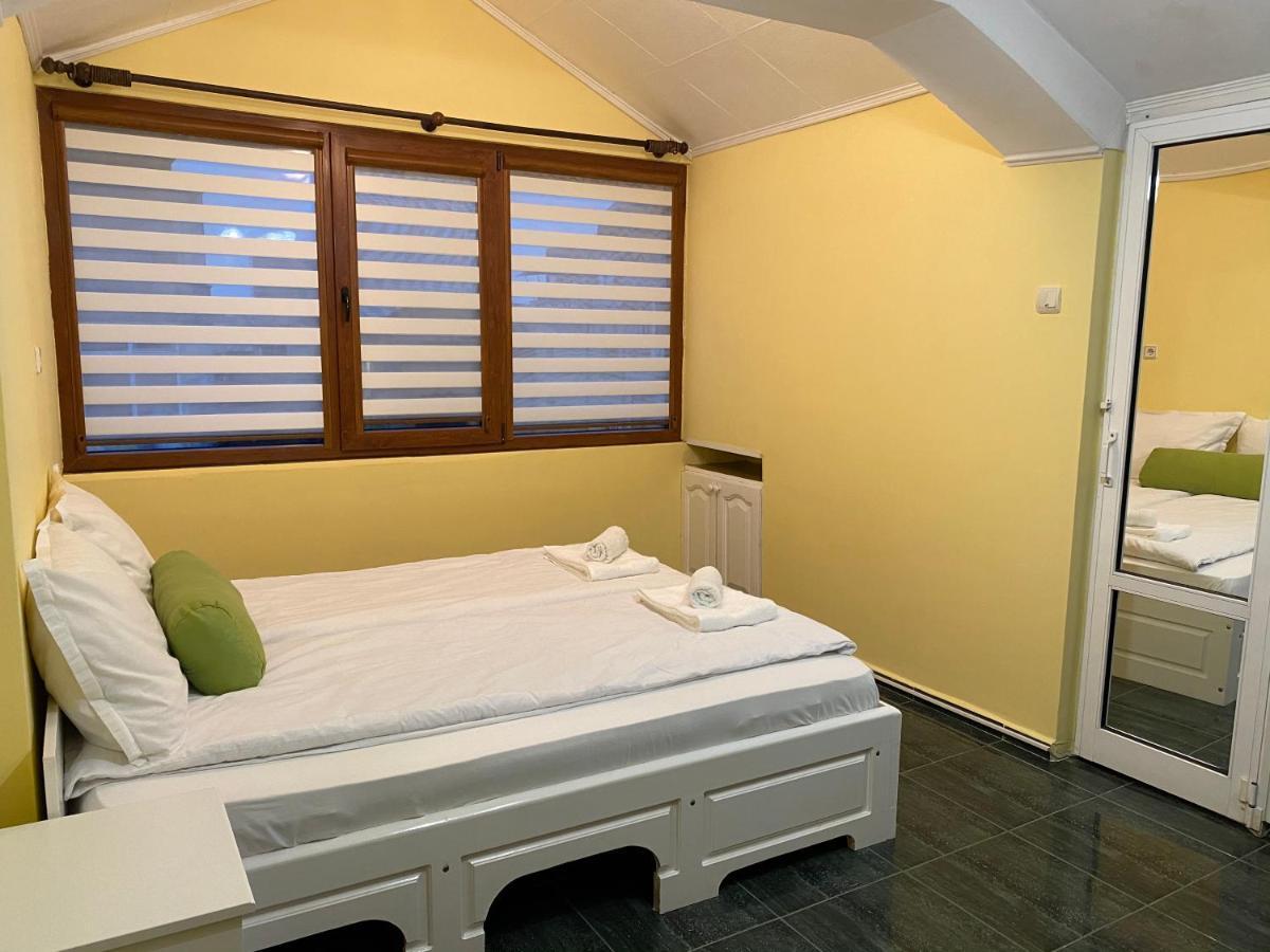 Ferienwohnung Lucy Apartament Burgas City Exterior foto