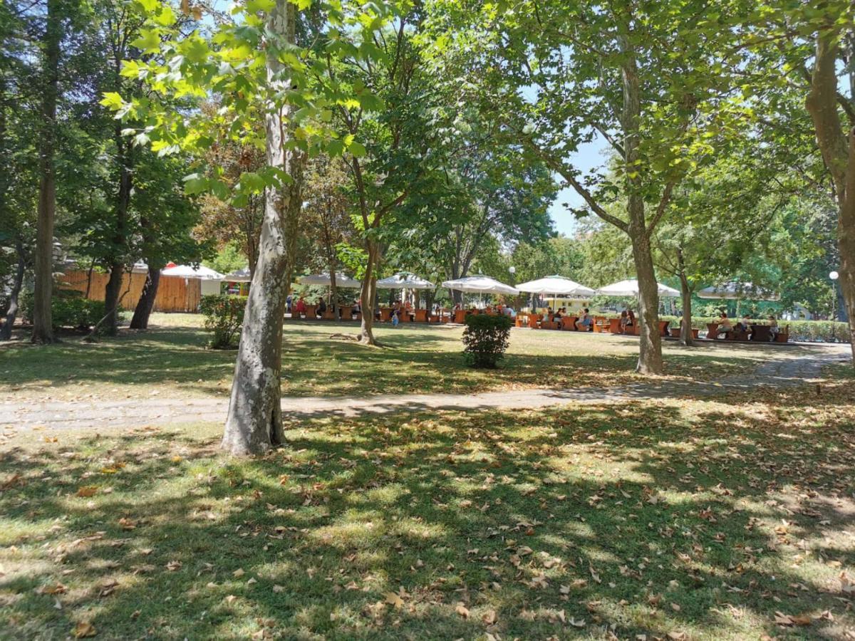 Ferienwohnung Lucy Apartament Burgas City Exterior foto